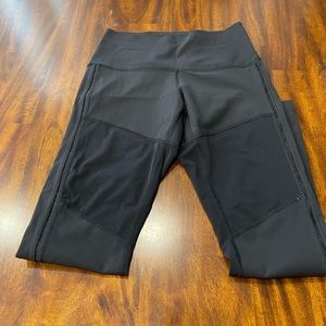 Black Lululemon Mesh size 8 leggings